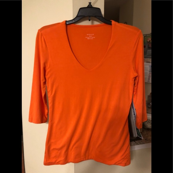 Women’s V-Neck Stretch Top - Size Small - Picture 1 of 6